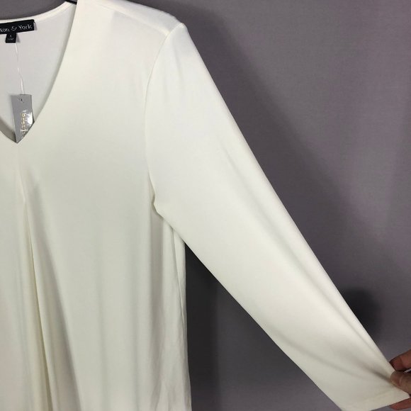 Preston & York Ivory Paige Knit V Neck Blouse Size Small - Picture 3 of 10